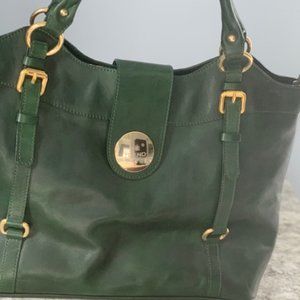 THE TREND: Green Purse